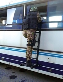 快速突擊，凌天反恐利器——戰術破窗梯 010-51652021